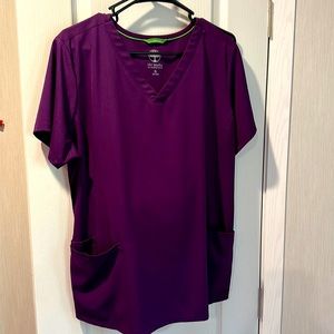 XL Medical Scrub Set in purple/wine color